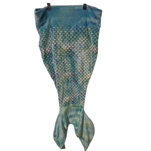 Girls Play Mermaid Tail Blue Valor Blanket - Picture 1 of 2